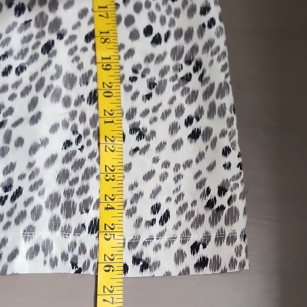 THEORY Maryam 100% silk leopard print buttery soft tank top - Picture 11 of 11